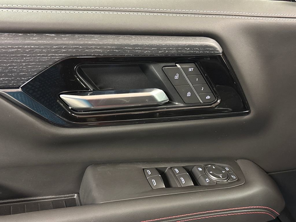 New 2026 GMC Yukon XL AT4 Ultimate w/ LPO, Floor Liner Package image 22