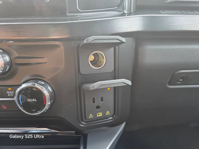 New 2026 Ford F250 Lariat w/ Black Appearance Package AWD/4WD image 23