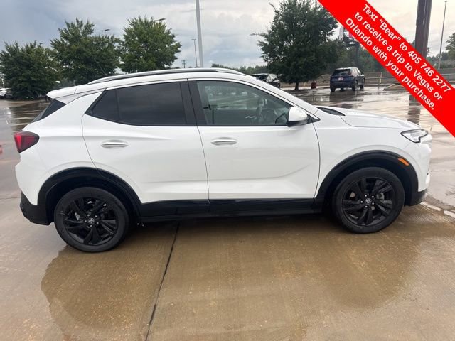 Used 2024 Buick Encore GX Sport Touring image 6