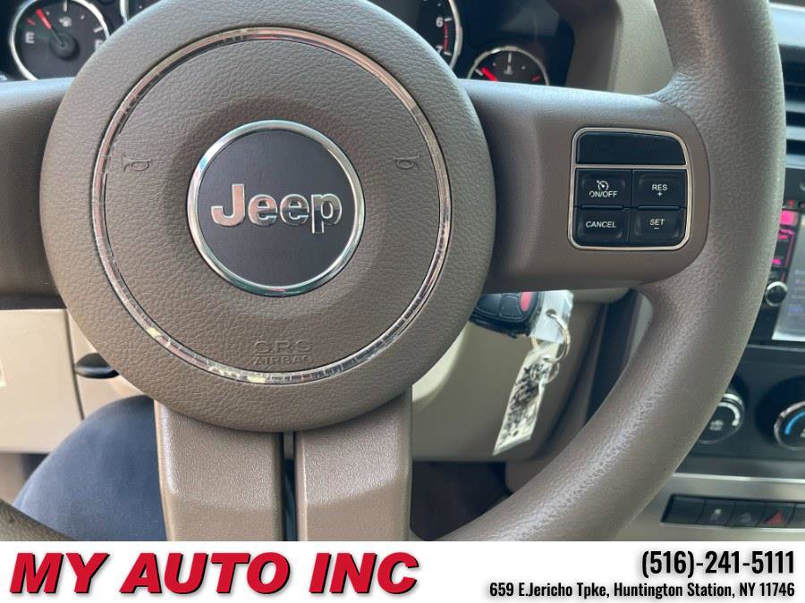 Used 2012 Jeep Liberty Sport image 20