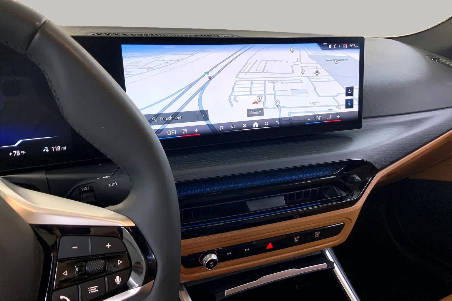 Used 2025 BMW i4 eDrive40 w/ Premium Package RWD image 6