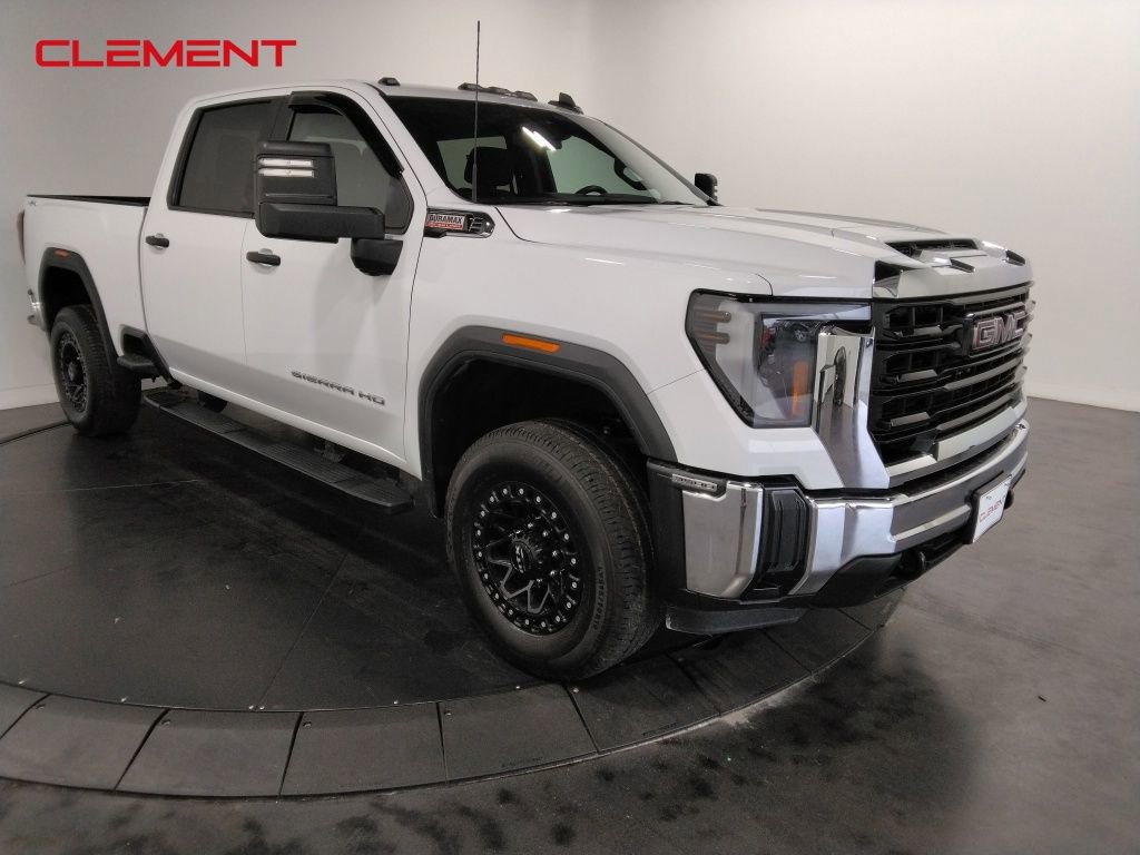 Used 2024 GMC Sierra 3500 Pro image 3