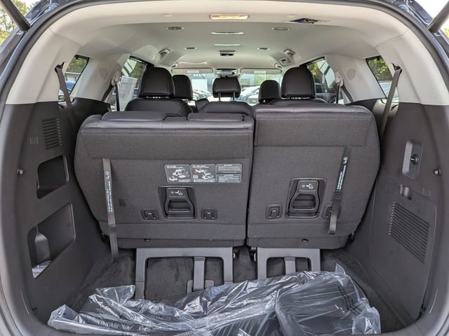 New 2026 Kia Carnival EX FWD image 23