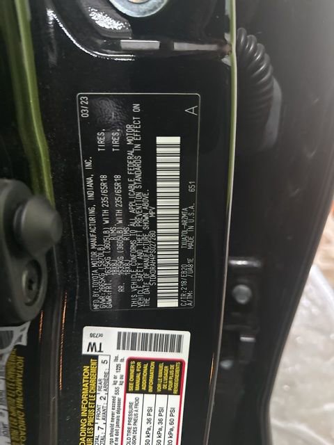 Used 2023 Toyota Highlander XLE FWD image 26