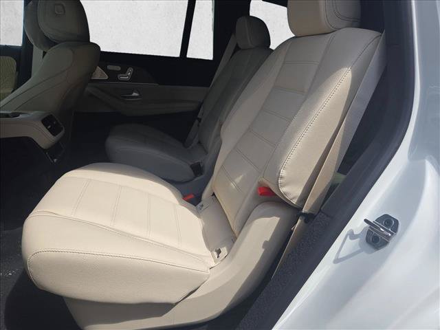 New 2026 Mercedes-Benz GLS 580 4MATIC image 15