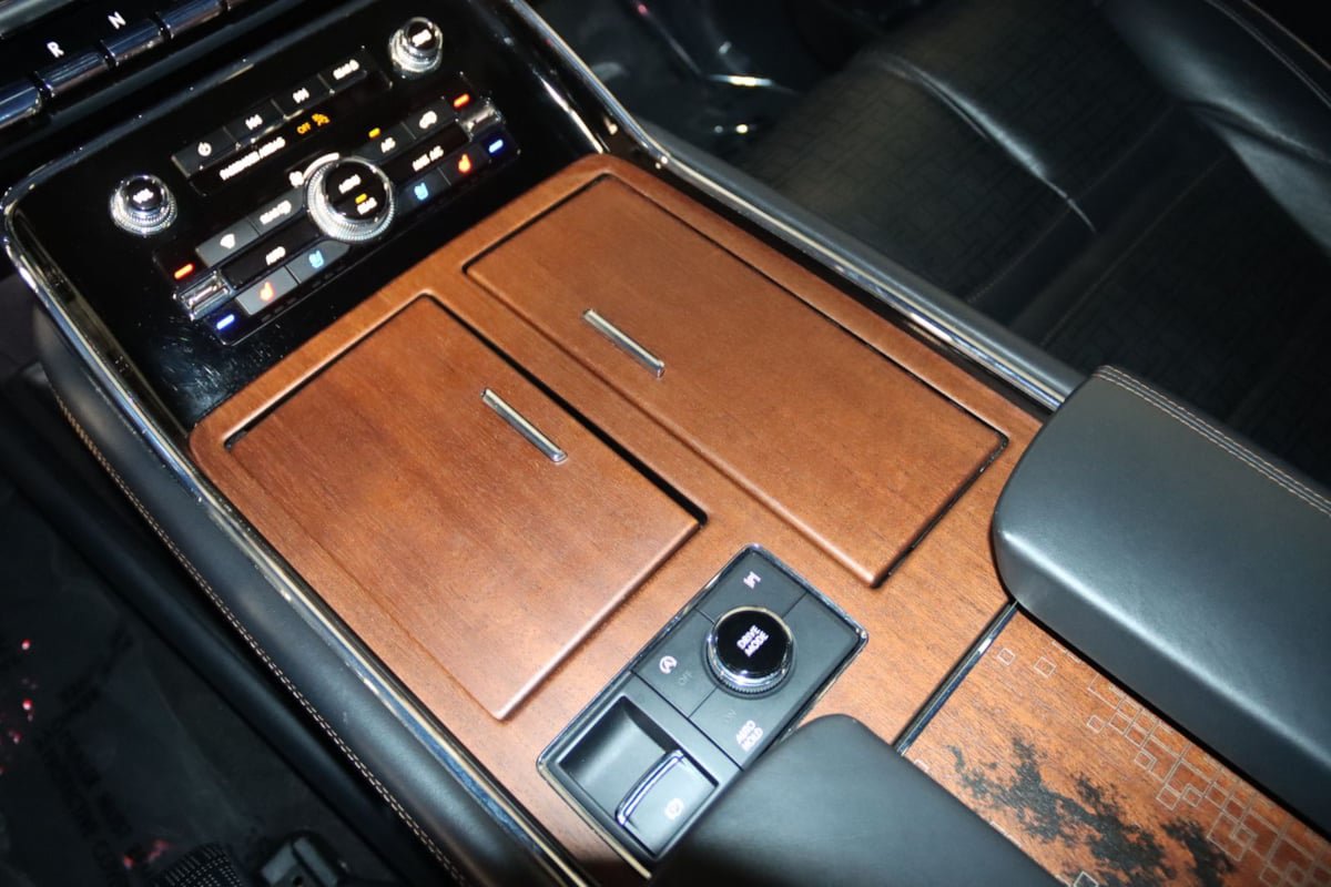 Used 2024 Lincoln Navigator L Black Label AWD/4WD image 40