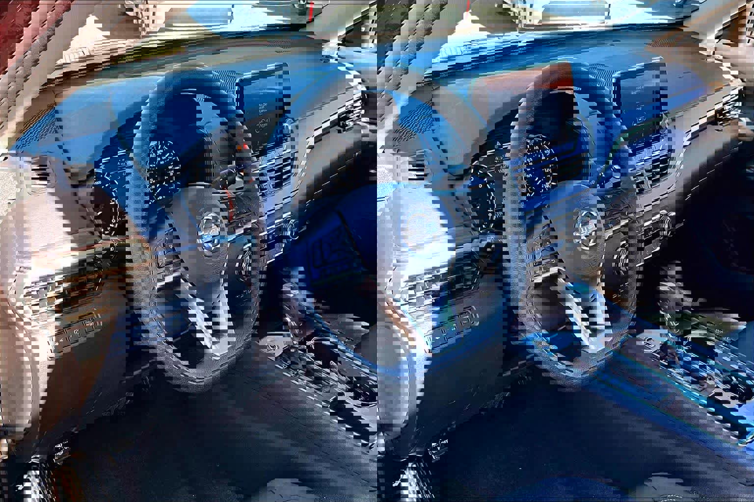 Used 2024 Nissan Altima 2.5 SV image 17