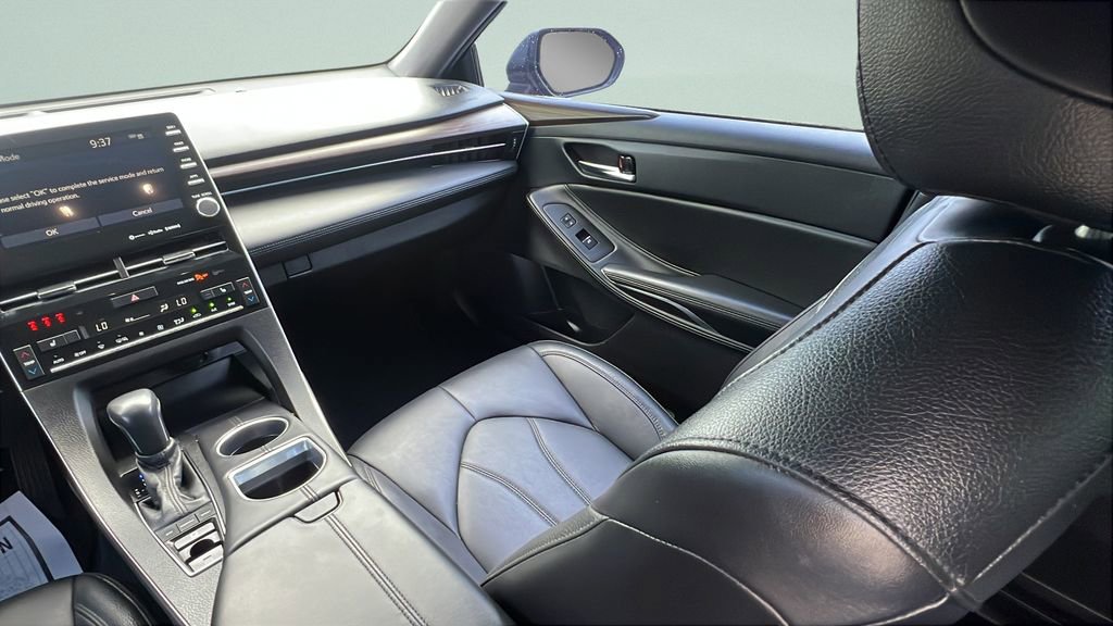 Certified 2022 Toyota Avalon XLE FWD image 12