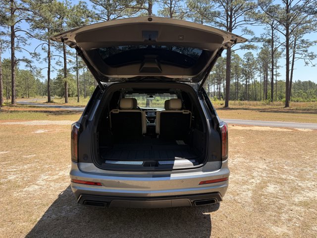 Used 2021 Cadillac XT6 Sport AWD/4WD image 9