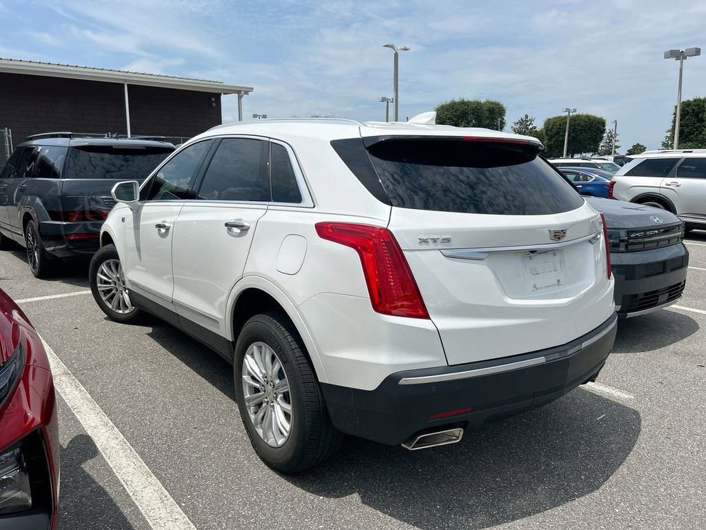 Used 2019 Cadillac XT5 FWD image 4