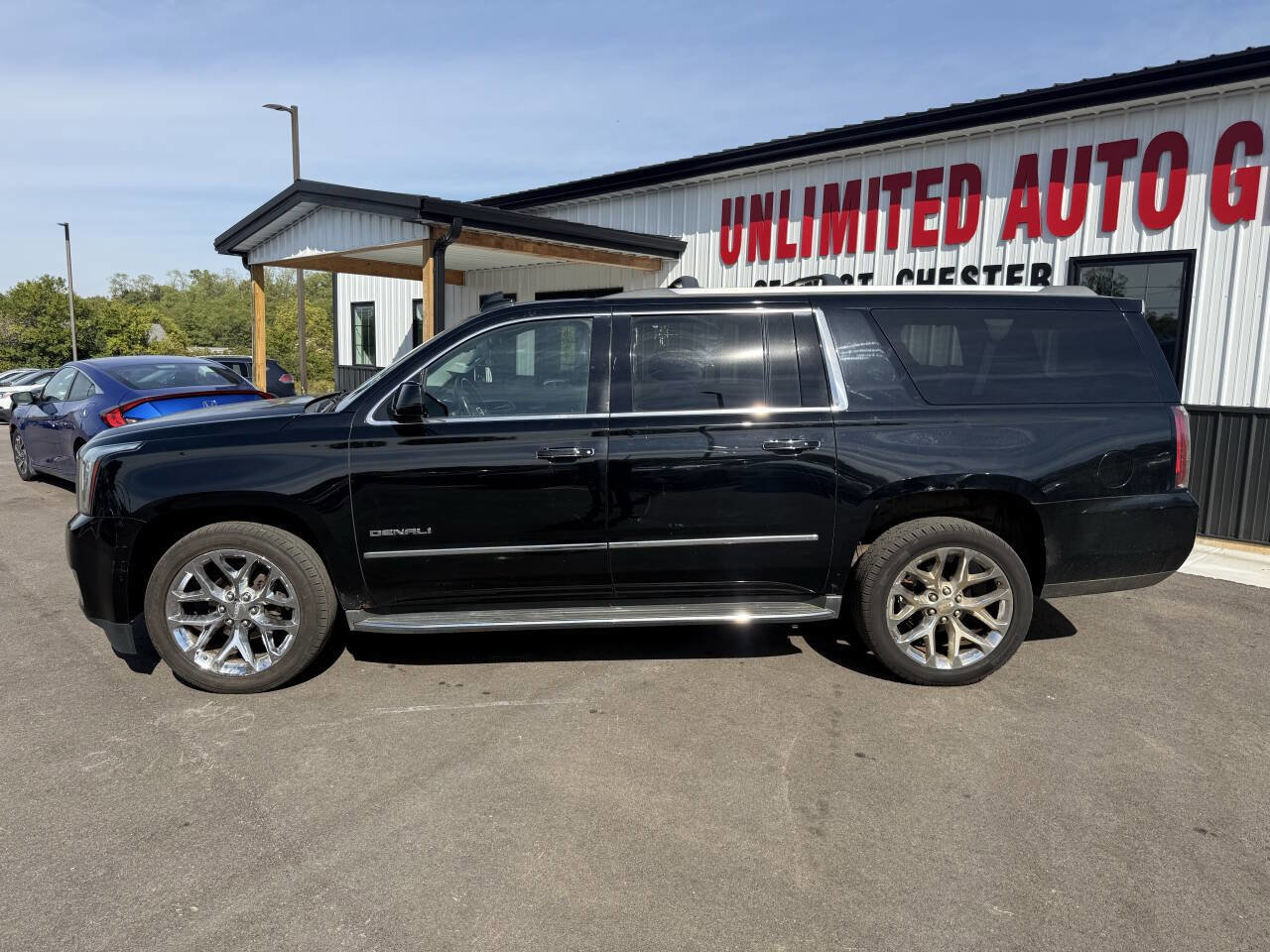 Used 2016 GMC Yukon XL Denali w/ Open Road Package image 13