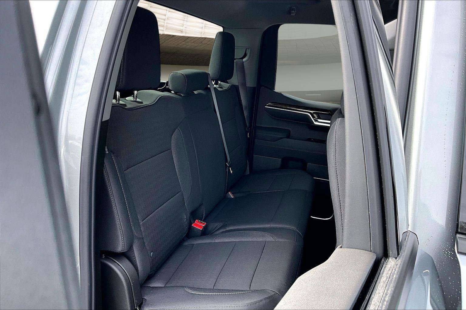 New 2026 GMC Sierra 1500 Elevation image 11