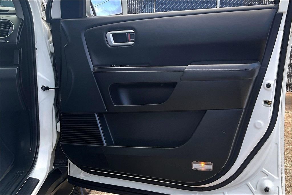 Used 2013 Honda Pilot Touring image 25