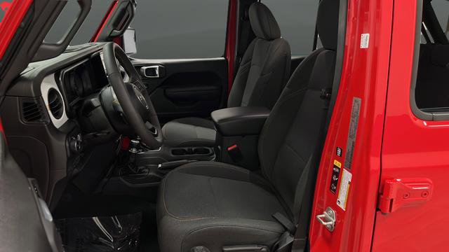 Used 2024 Jeep Wrangler Sport S image 9