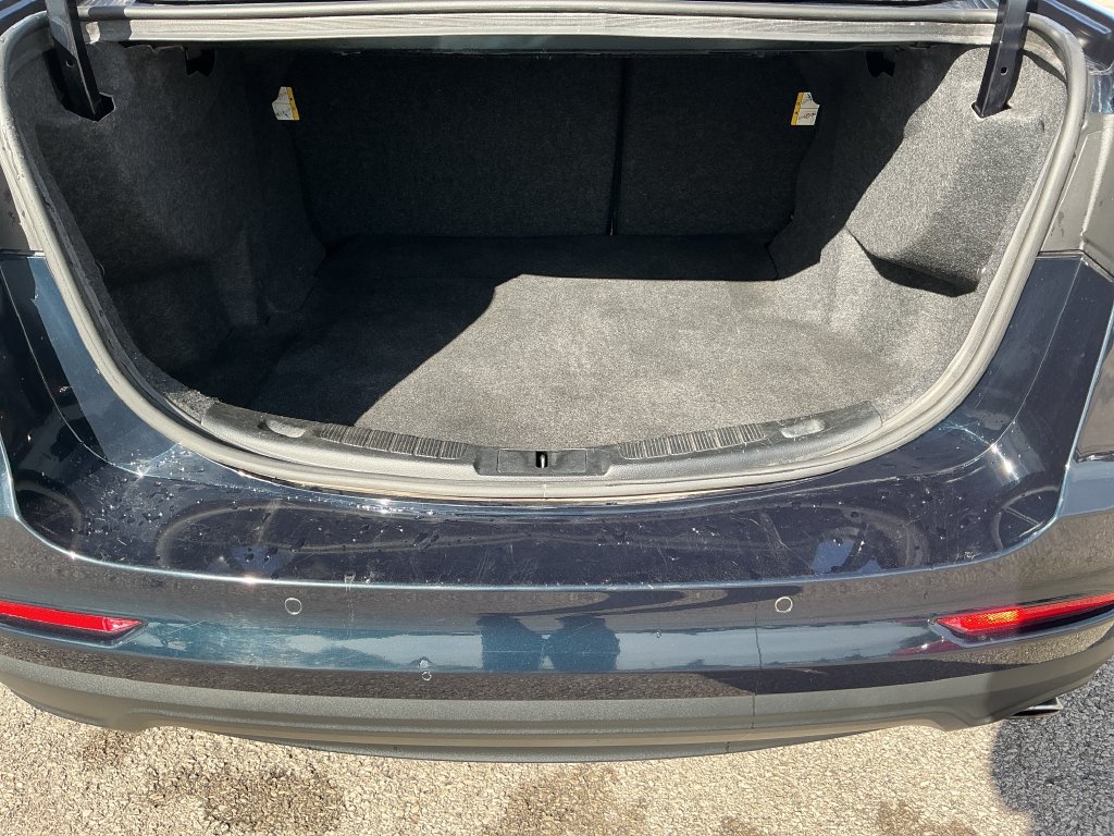Used 2020 Ford Fusion SE FWD image 22