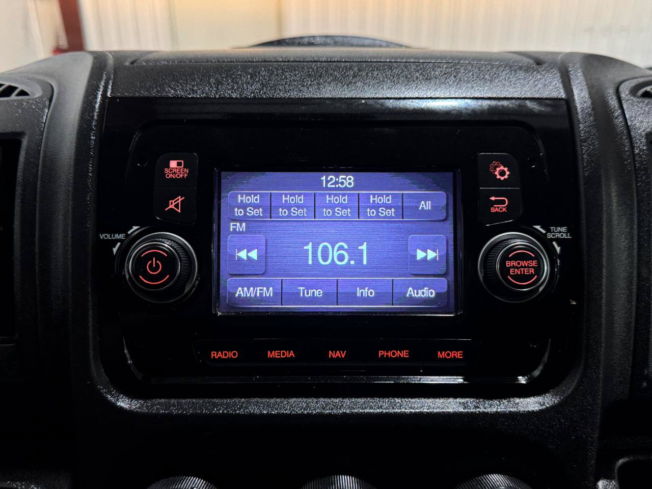Used 2021 RAM ProMaster 2500 FWD image 40