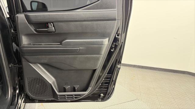 Used 2025 Toyota Tacoma SR5 image 23