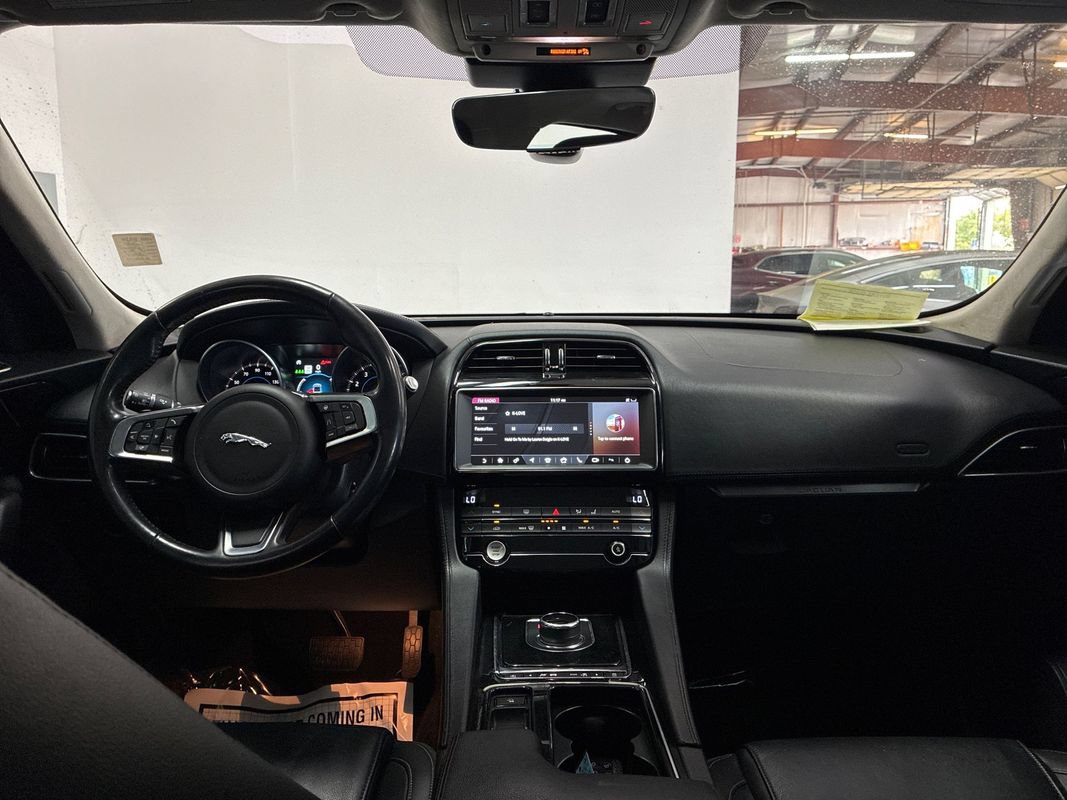 Used 2020 Jaguar F-PACE Prestige AWD/4WD image 18