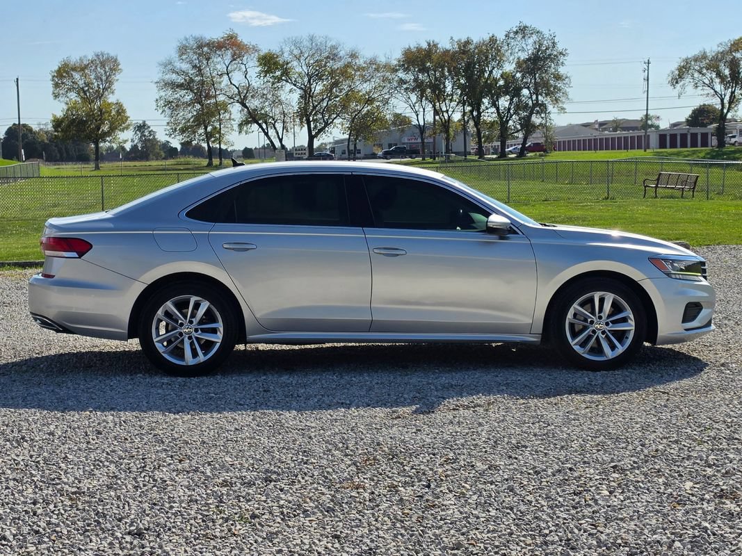 Used 2020 Volkswagen Passat 2.0T SE FWD image 4