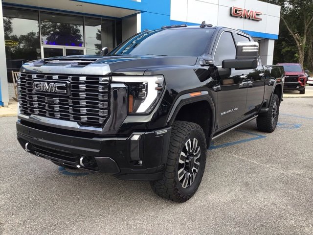 New 2026 GMC Sierra 3500 Denali w/ Denali Reserve Package image 2