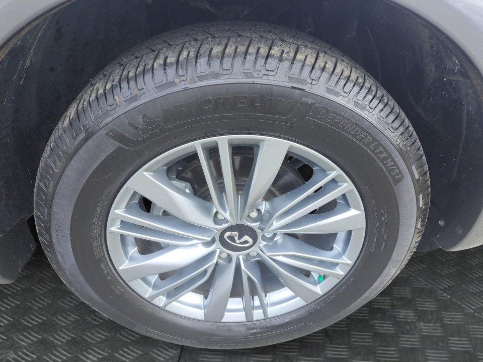 Used 2021 INFINITI QX80 Luxe w/ Cargo Package AWD/4WD image 21