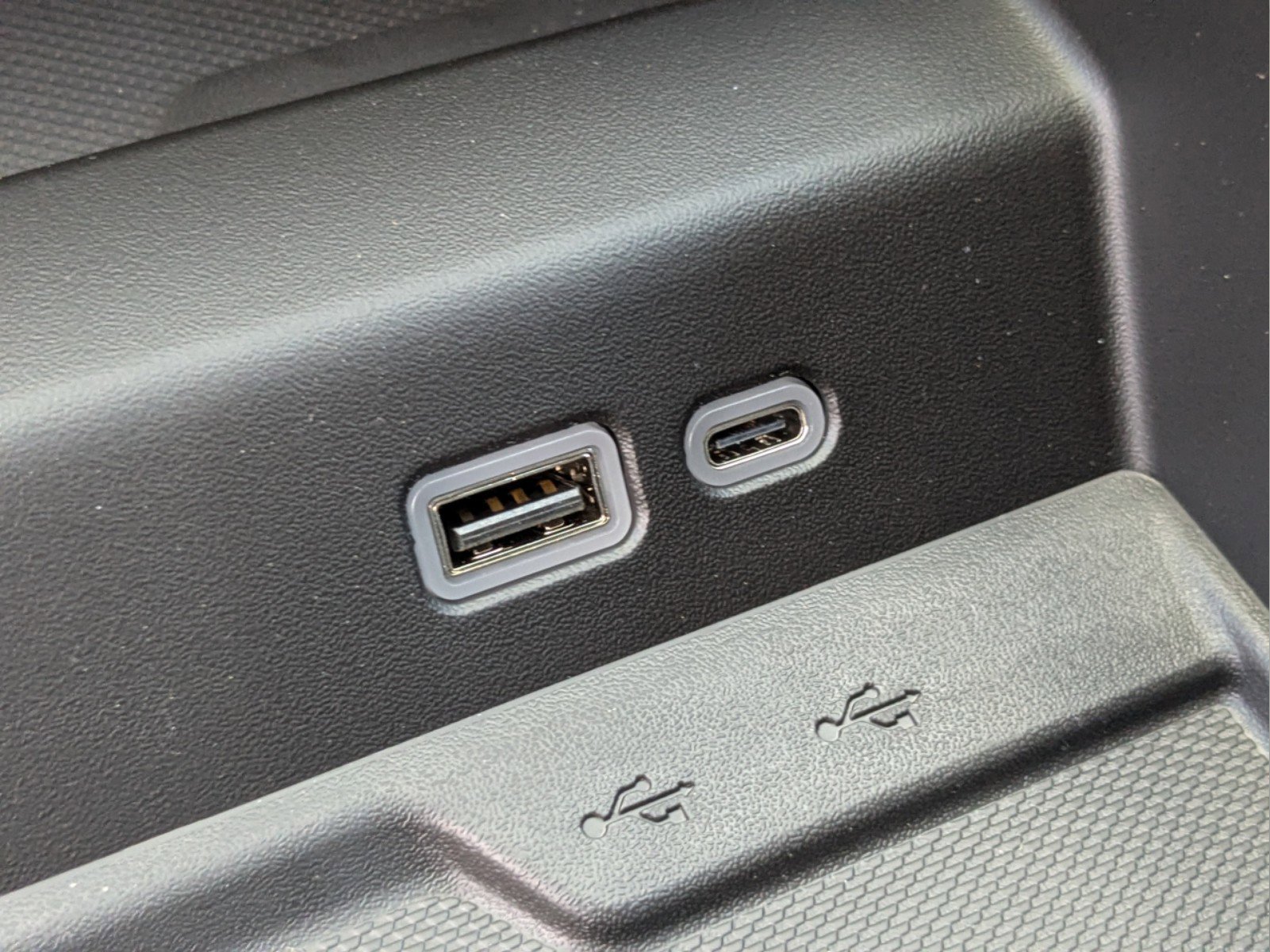 New 2025 Chevrolet Suburban Premier image 20