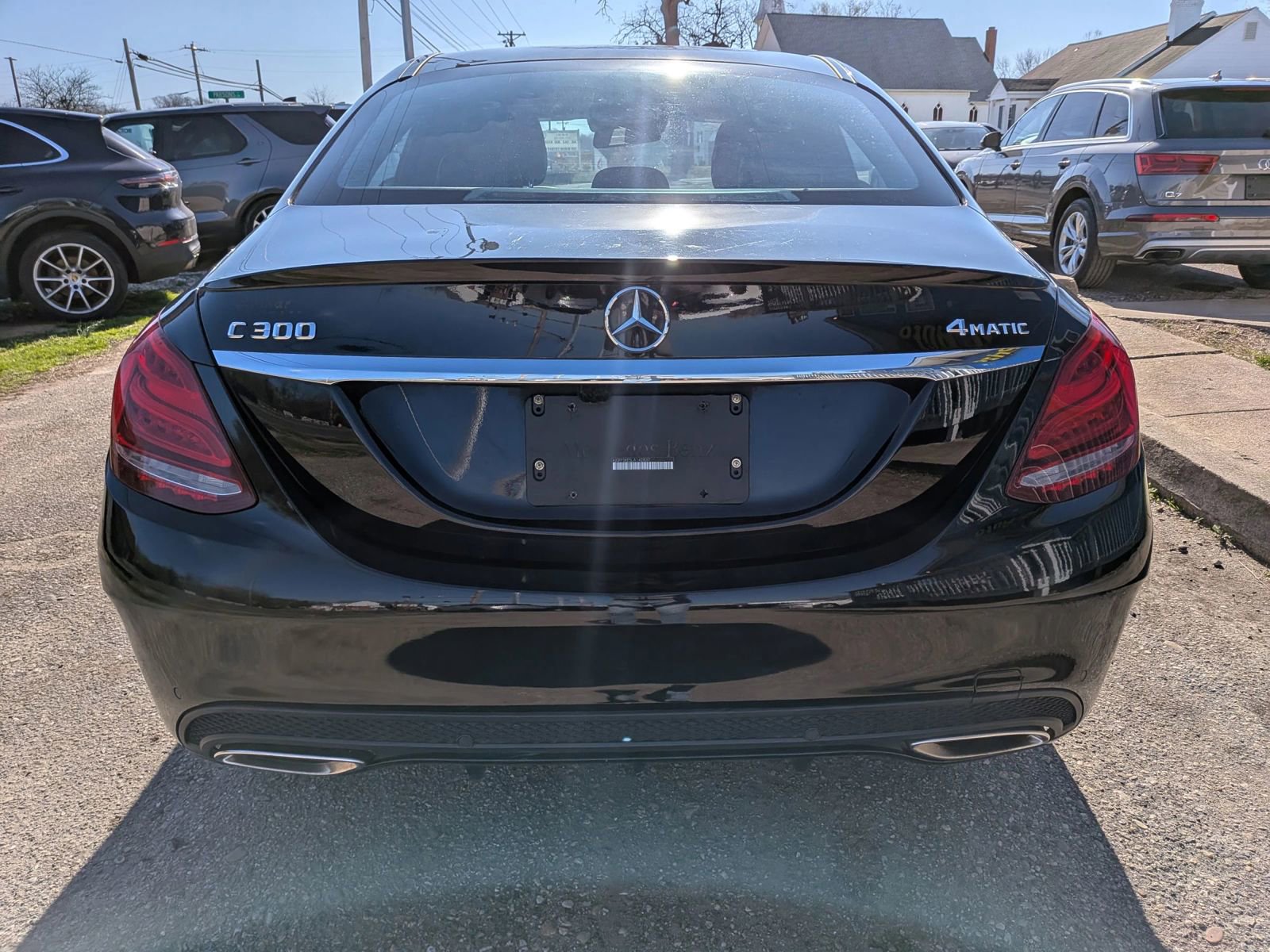 Used 2016 Mercedes-Benz C 300 4MATIC Sedan w/ Multimedia Package image 5