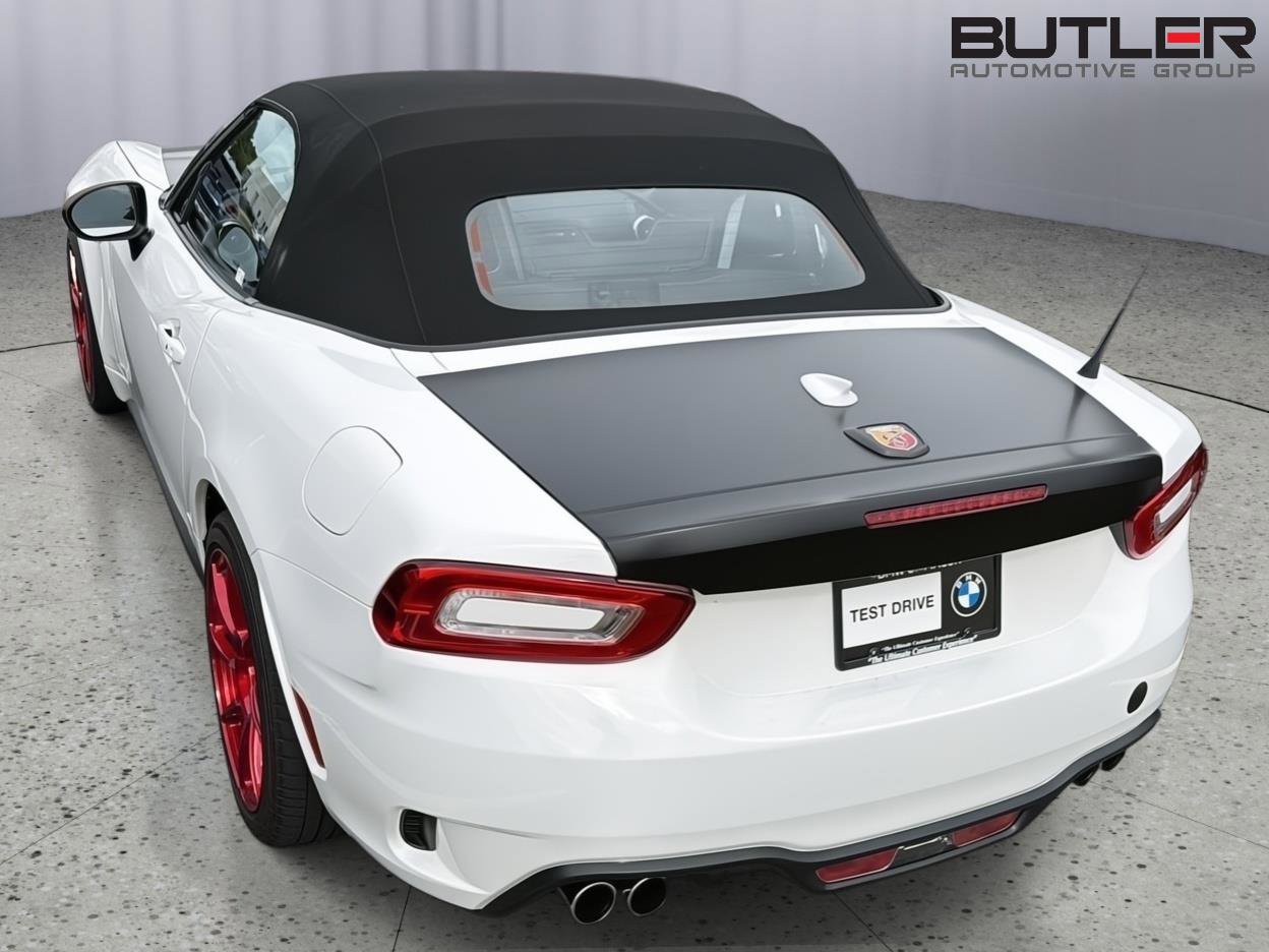 Used 2020 FIAT 124 Spider Abarth w/ Navigation & Sound Group RWD image 10
