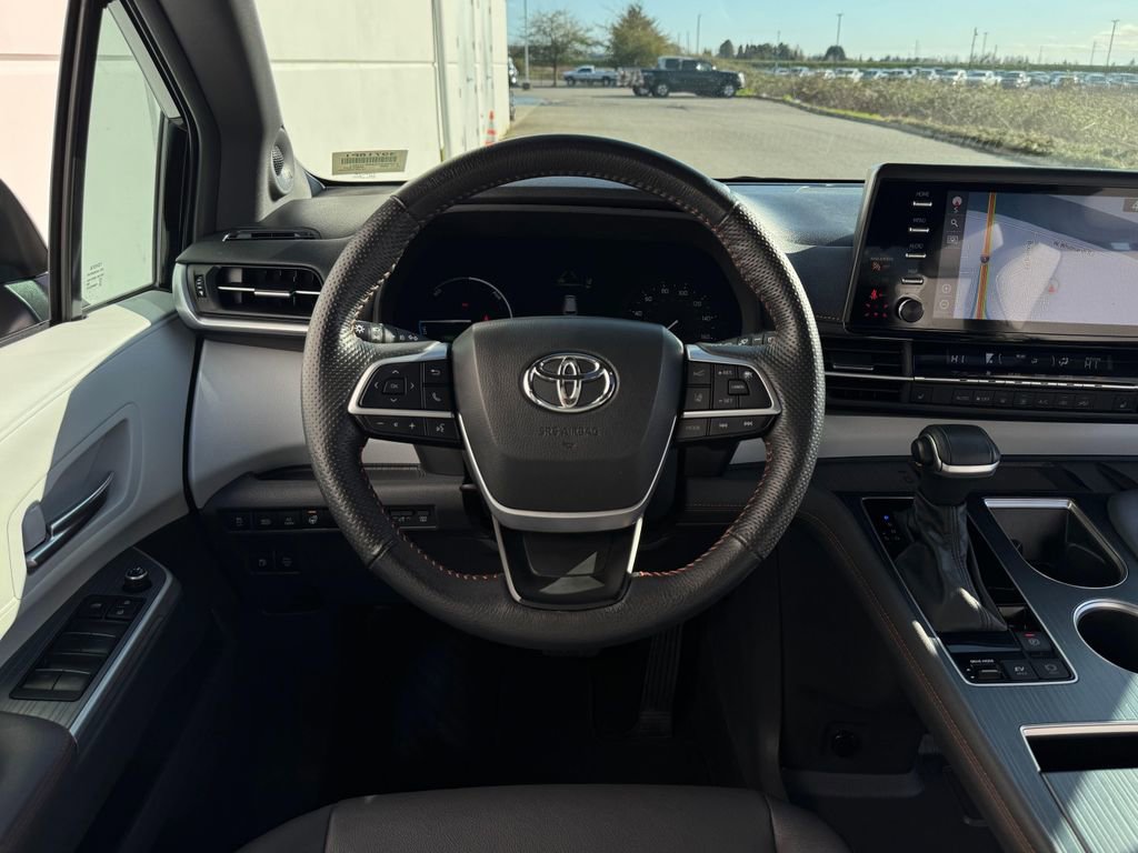 Used 2024 Toyota Sienna XSE image 13