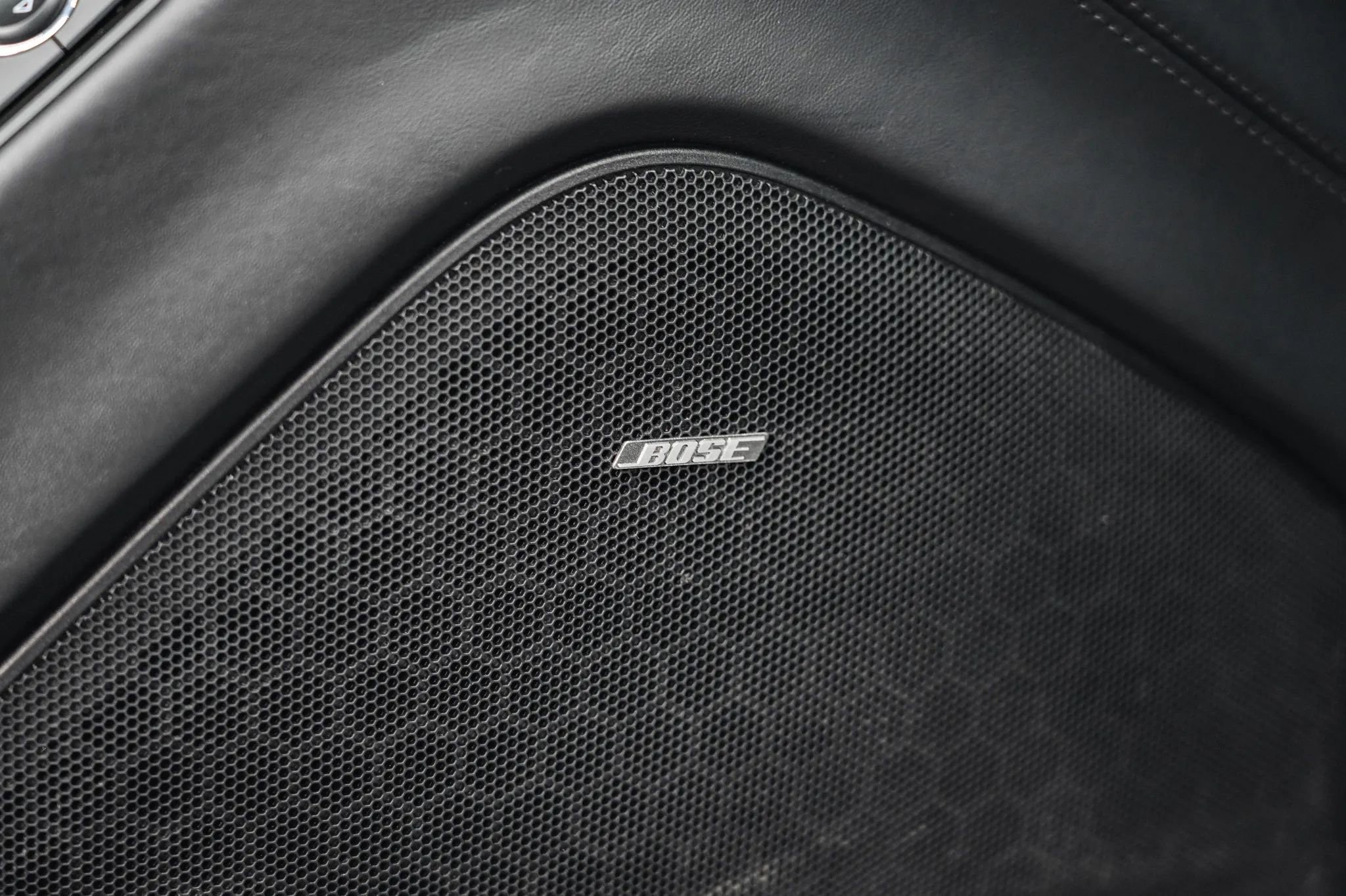 Used 2015 Porsche Panamera GTS w/ Premium Package Plus image 38