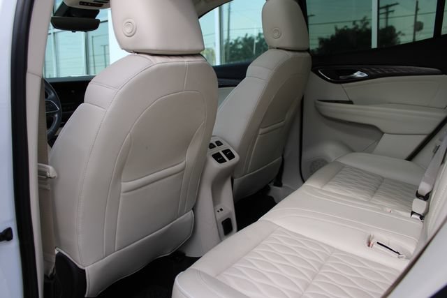 Used 2022 Buick Envision Avenir w/ Technology Package II FWD image 27