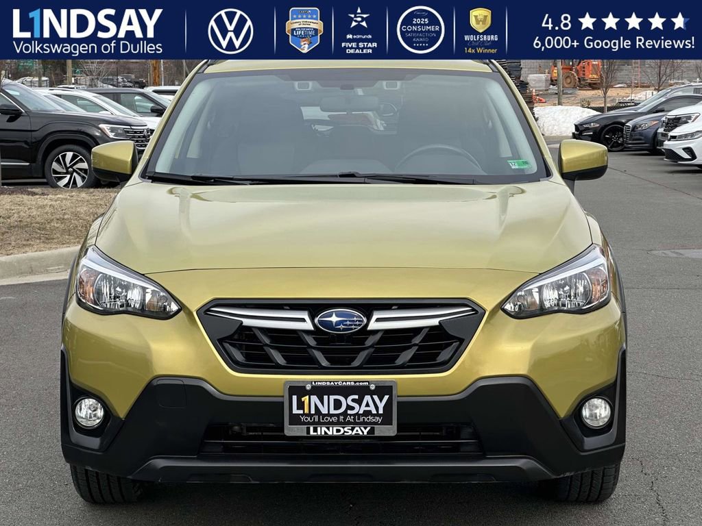 Used 2022 Subaru Crosstrek 2.0i Premium w/ Moonroof Package image 2
