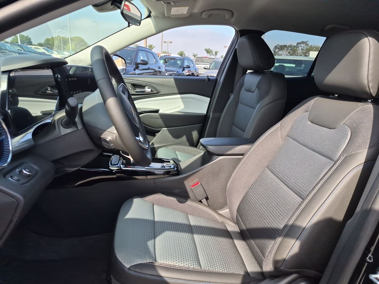 New 2026 Chevrolet Trax LT w/ Driver Confidence Package FWD image 19