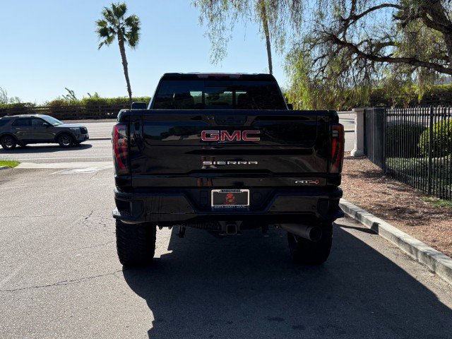 Used 2025 GMC Sierra 2500 AT4 w/ AT4 Premium Plus Package AWD/4WD image 4