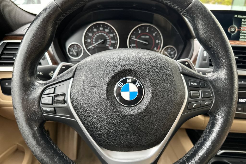 Used 2016 BMW 328d xDrive Sedan AWD/4WD image 25
