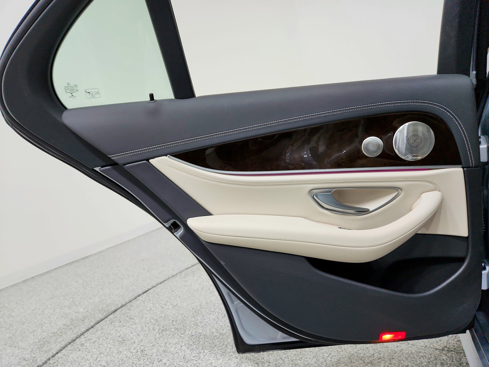 Certified 2022 Mercedes-Benz E 350 Sedan image 17