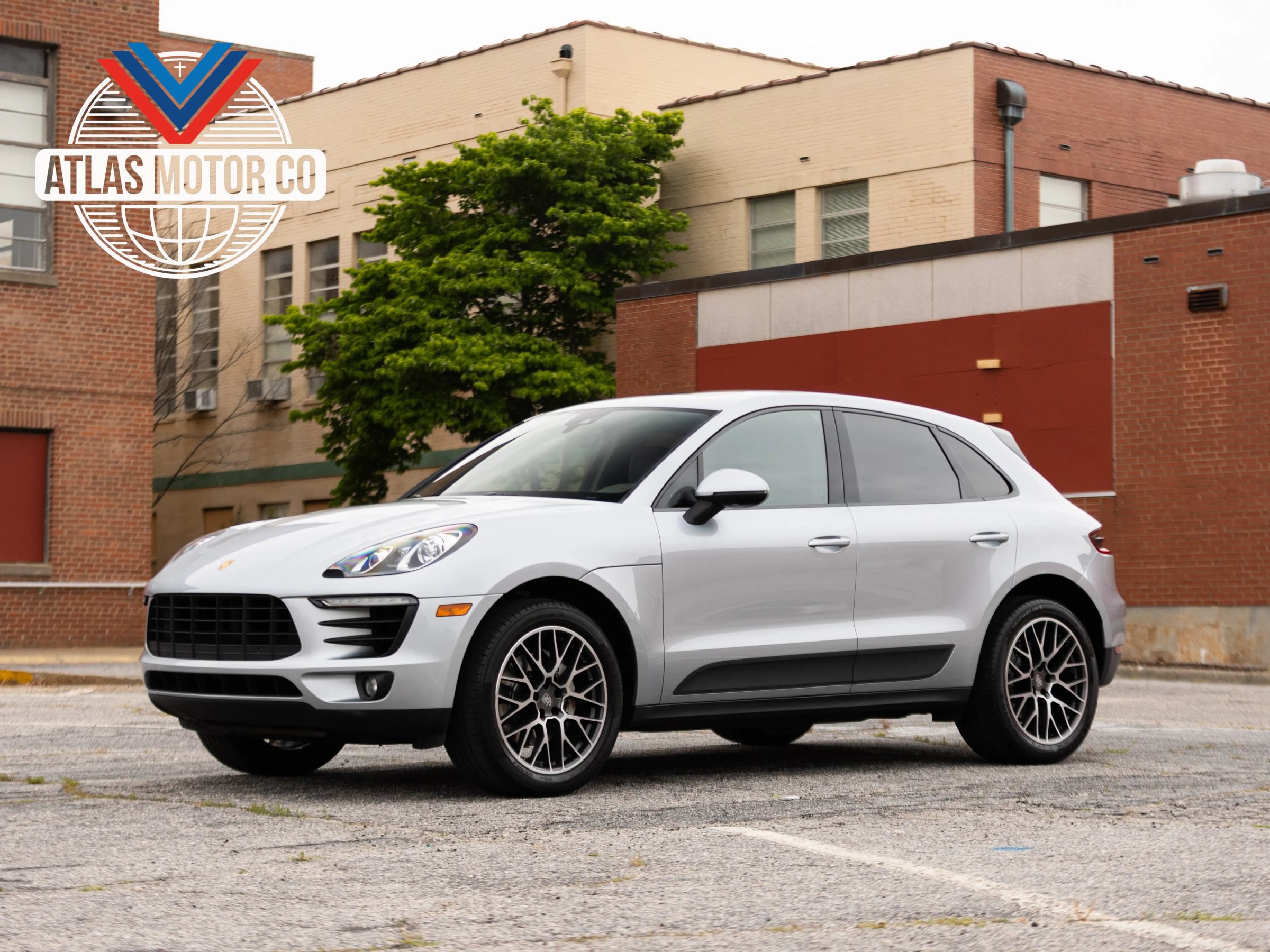 Used 2018 Porsche Macan S AWD/4WD image 1