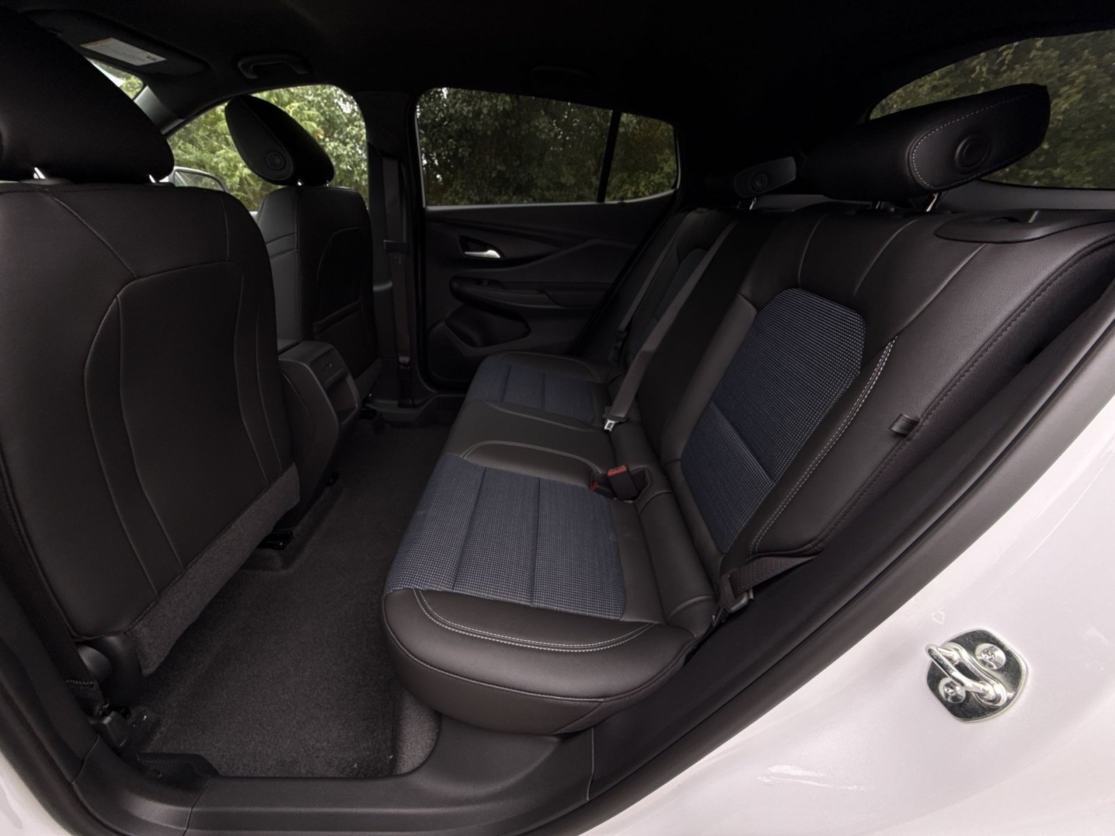 New 2026 Buick Envista Sport Touring FWD image 24