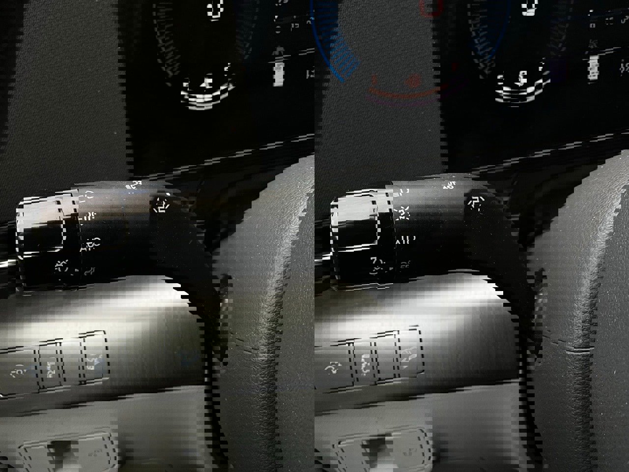 Used 2025 Hyundai Kona SEL image 37