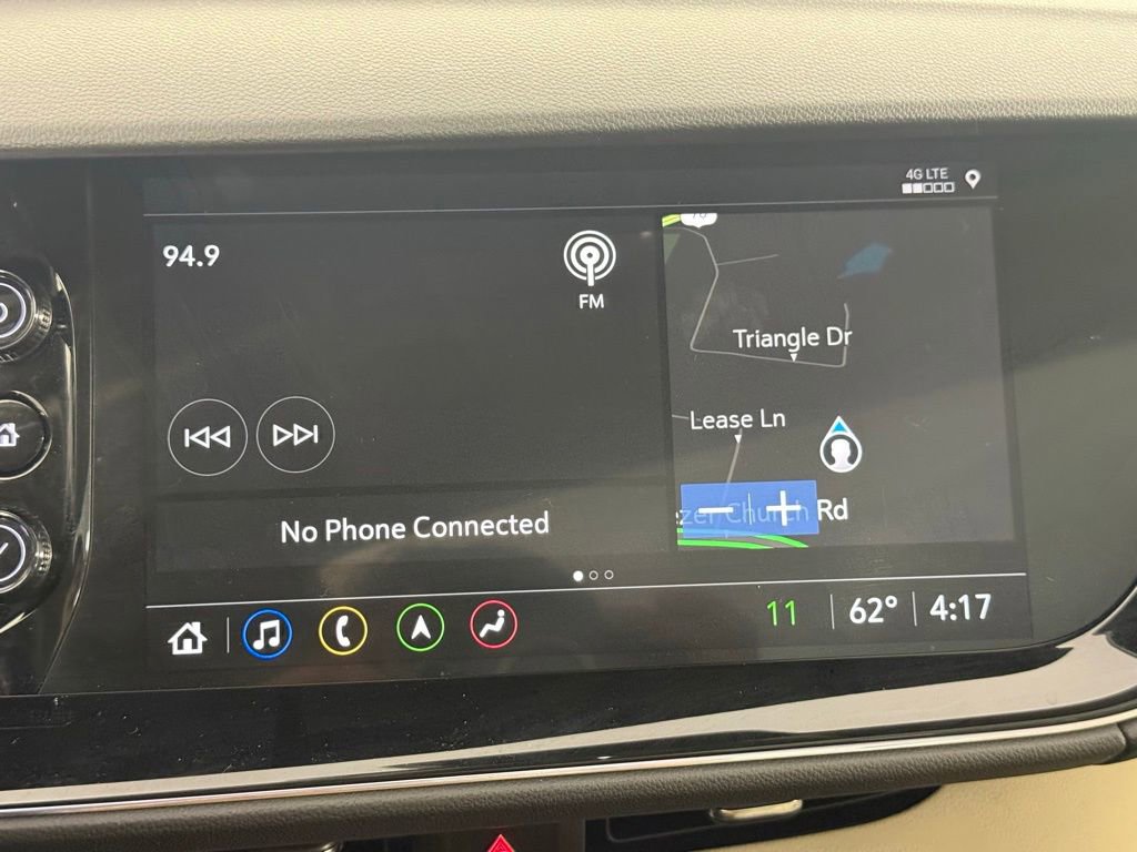 Used 2023 Buick Envision Avenir image 40