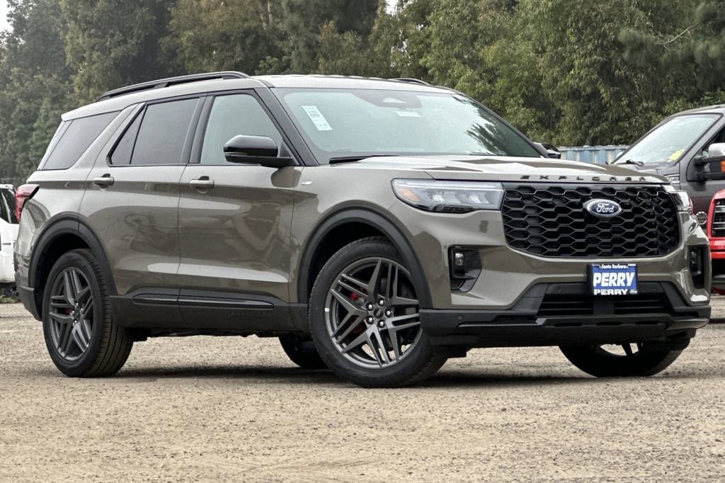 New 2026 Ford Explorer ST-Line w/ ST-Line Street Pack RWD image 1