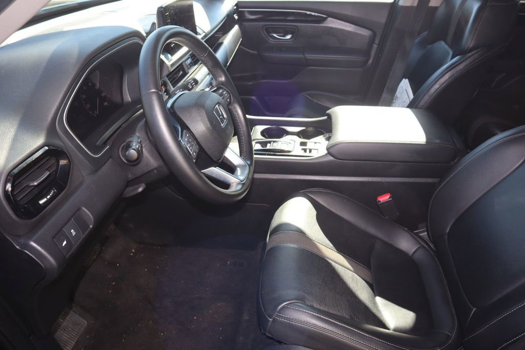Used 2024 Honda Pilot EX-L image 11