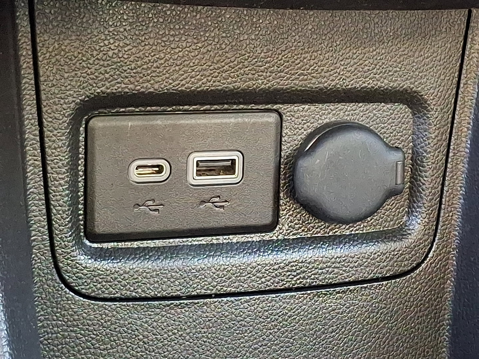 Used 2022 Chevrolet Spark LT image 22