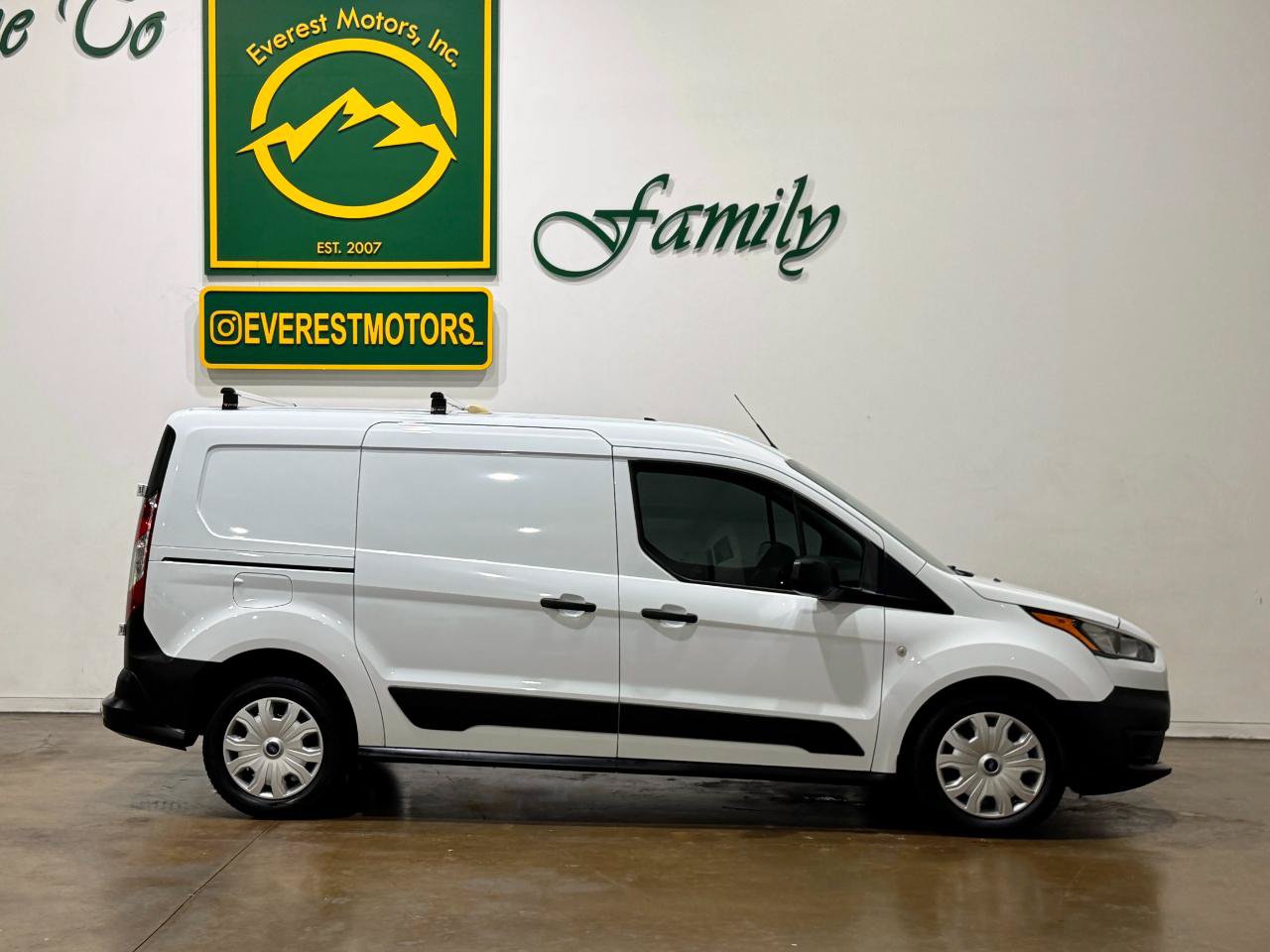 Used 2022 Ford Transit Connect XL FWD image 9