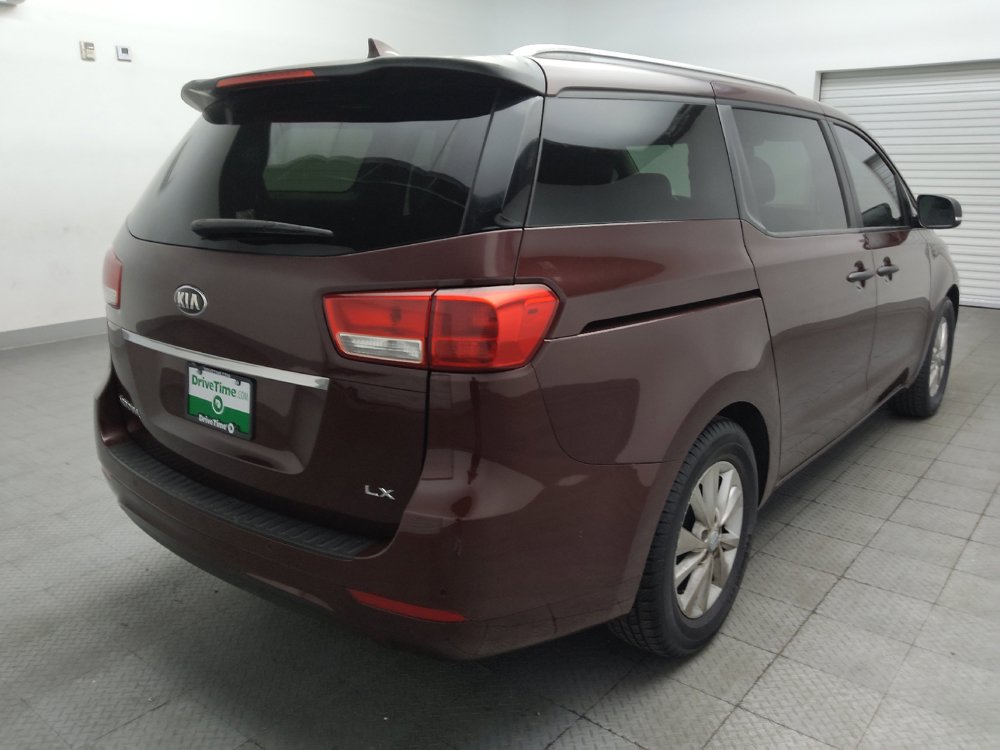 Used 2016 Kia Sedona LX w/ LX Essentials Premium Package FWD image 9