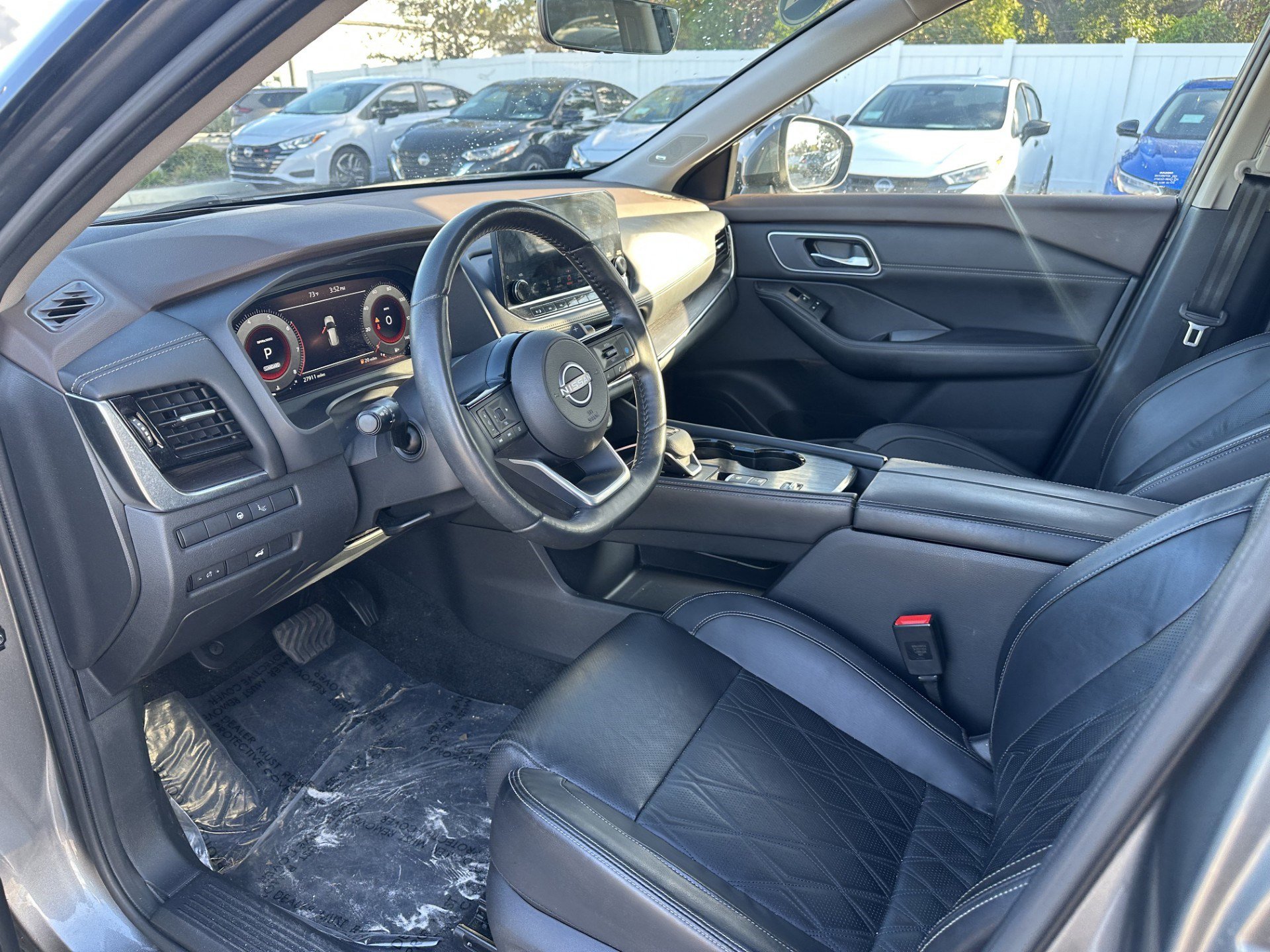 Certified 2023 Nissan Rogue Platinum w/ Platinum Premium Package image 9