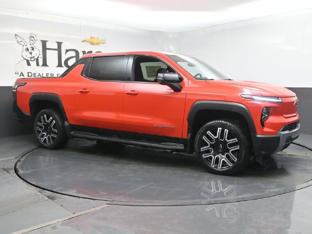 New 2026 Chevrolet Silverado EV LT AWD/4WD image 6