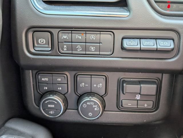 Used 2023 Chevrolet Tahoe High Country image 28