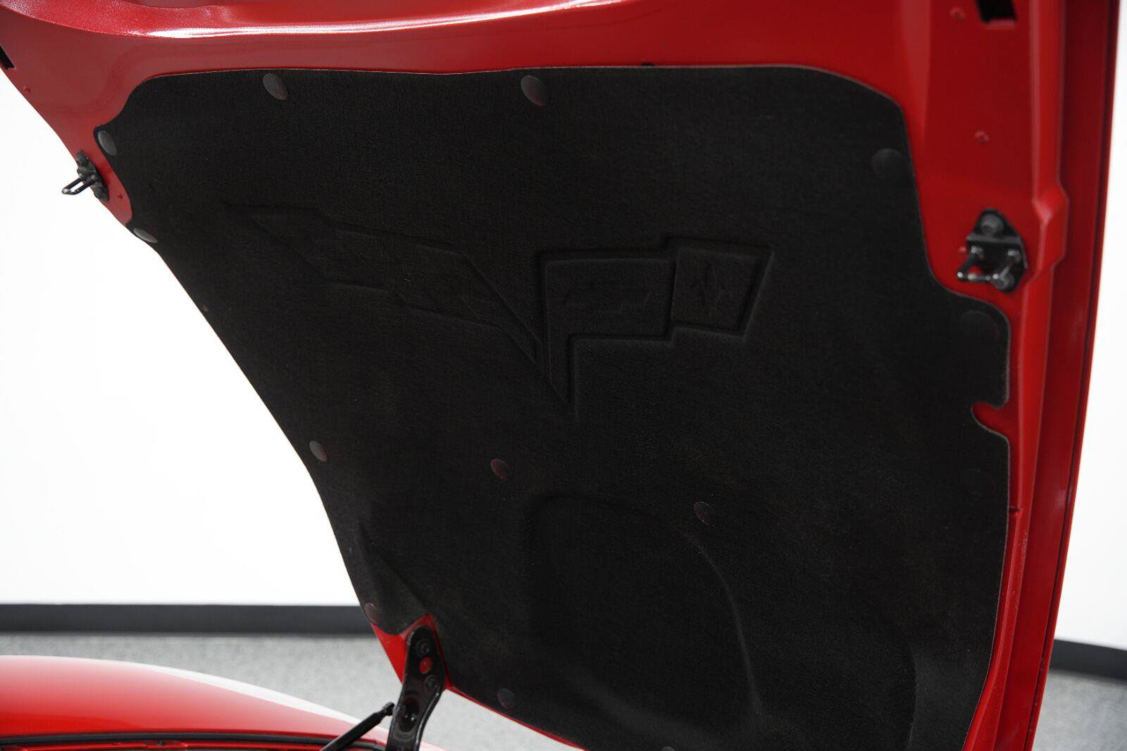 Used 2007 Chevrolet Corvette Coupe w/ Preferred Equipment Group RWD image 17