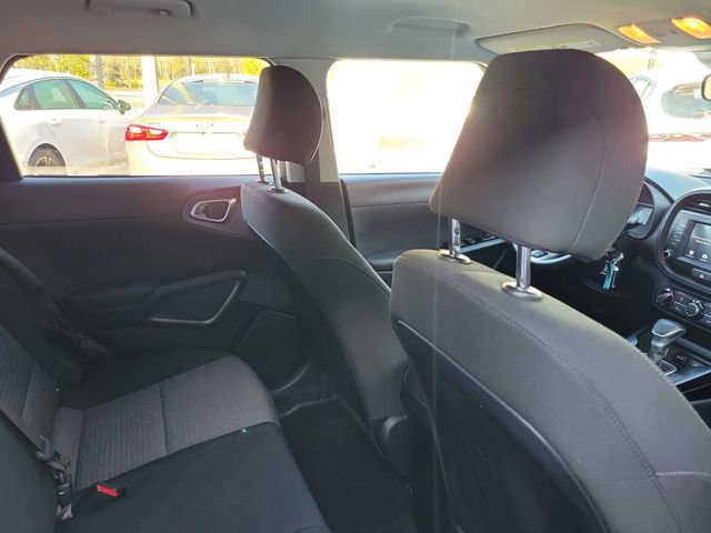 Used 2020 Kia Soul S image 30